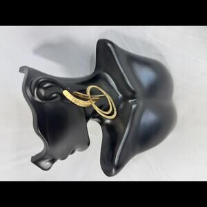 Stylish 14k Gold Hoop Earrings with Textured Design